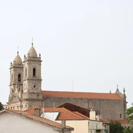 ! Luminous 2br Floor ! Praca Da Republica Porto