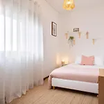 ! Luminous 2br Floor ! Praça Da República *