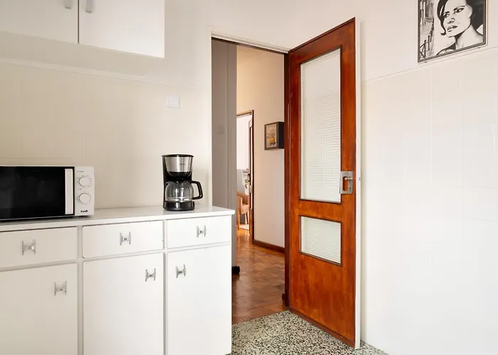 公寓 ! Luminous 2br Floor ! Praca Da Republica *