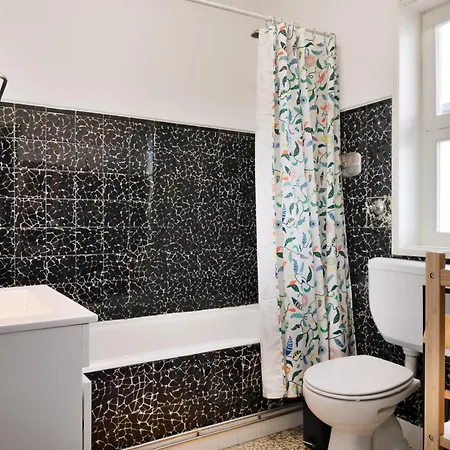 Appartement ! Luminous 2br Floor ! Praça Da República Oporto